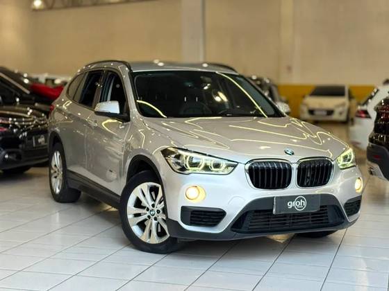 BMW X1 2.0 16V TURBO ACTIVEFLEX SDRIVE20I 4P AUTOMÁTICO BMW X1 2.0 16V TURBO ACTIVEFLEX SDRIVE20I 4P AUTOMÁTICO